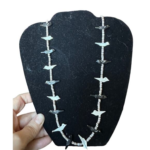 Zuni Fish Fetish Shell Necklace Alternating Black And White Birds New Mexico VTG - Picture 1 of 5